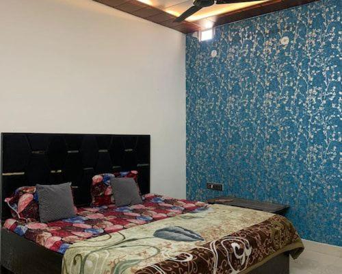 Hotel Indira Palace Vrindāvan Zewnętrze zdjęcie